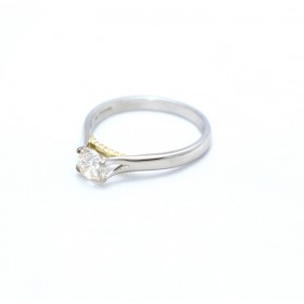 Diamond solitaire ring