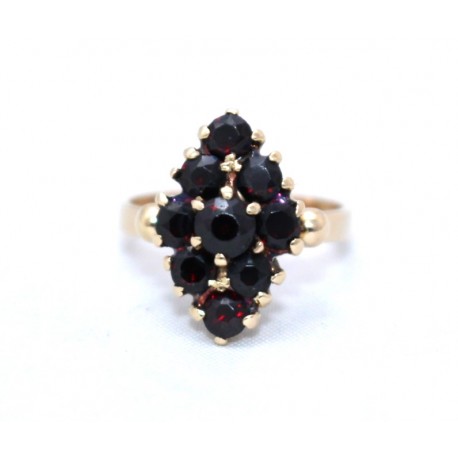 Garnet cluster ring